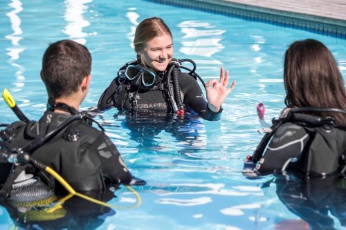 Open Water Students Pool Just Africa Scuba
