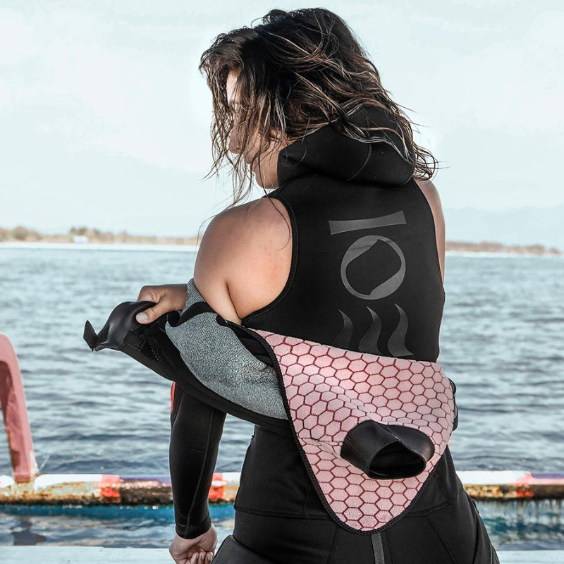 Women's Hooded Vest 5/3mm - Image 3