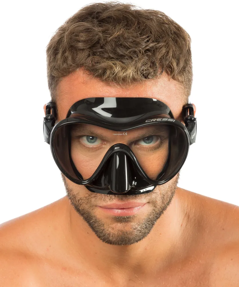 f1-mask#3.jpg. F1 Mask - Scuba mask